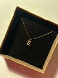 Zirkon Taşlı Harf Kolye - Mond Jewelry