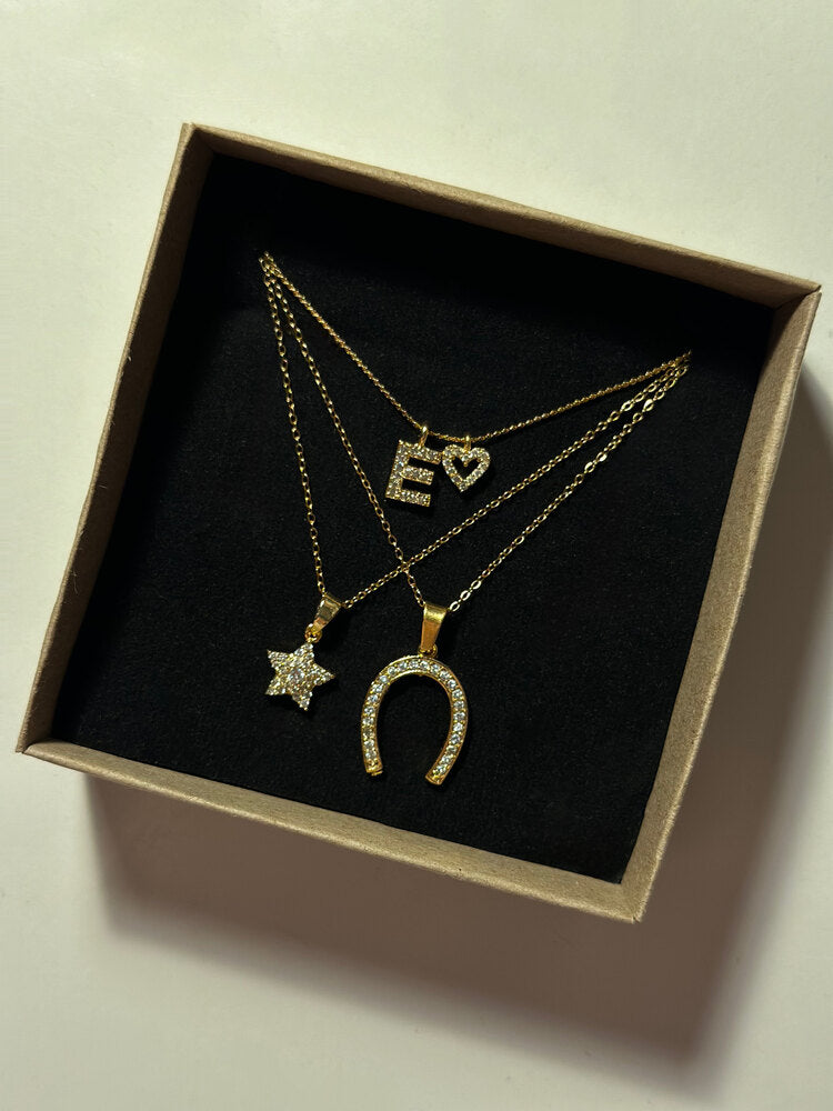 Kalpli Harf Kolye - Mond Jewelry