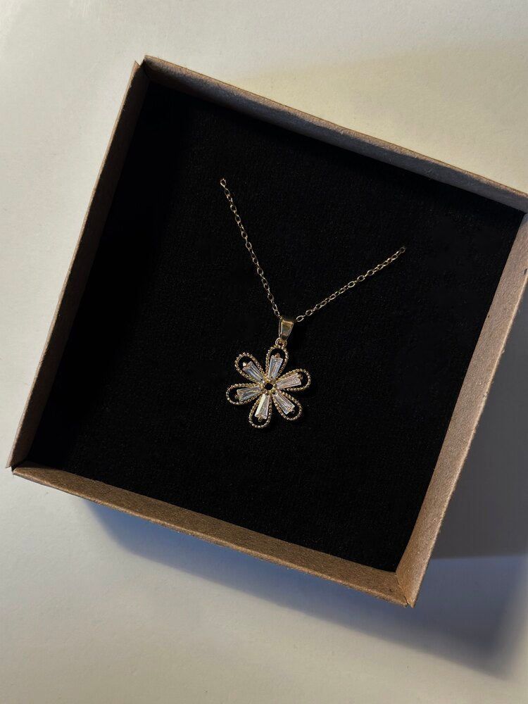 Çiçek Kolye - Mond Jewelry