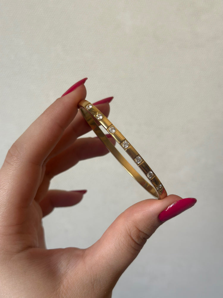 Taşlı Kelepçe - Mond Jewelry